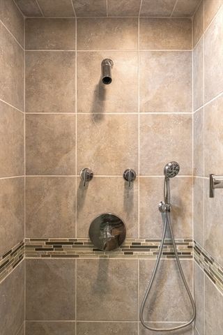 43 Front St 43, Beverly, MA 01915