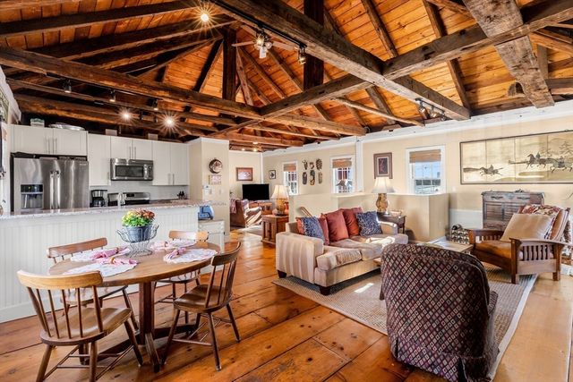 43 Front St 43, Beverly, MA 01915