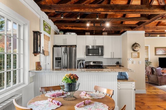 43 Front St 43, Beverly, MA 01915