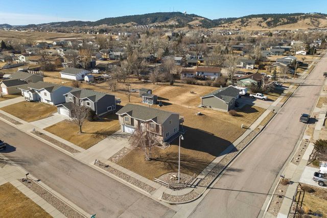 4523 THREE RIVERS DR, Rapid City, SD 57701