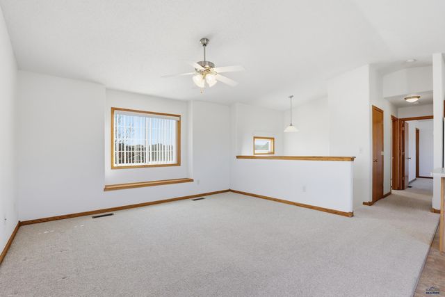 4523 THREE RIVERS DR, Rapid City, SD 57701