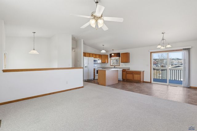 4523 THREE RIVERS DR, Rapid City, SD 57701