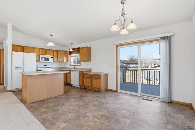 4523 THREE RIVERS DR, Rapid City, SD 57701