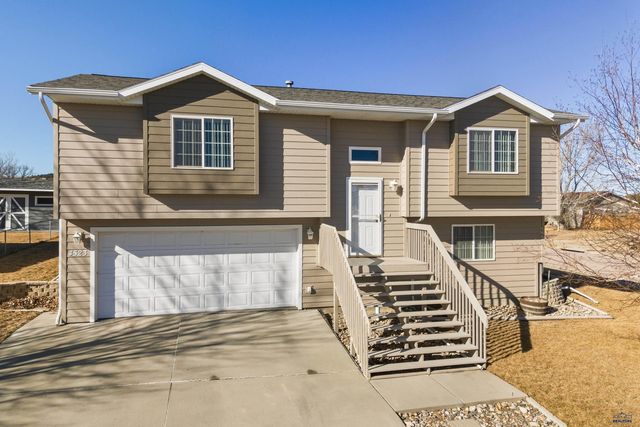 4523 THREE RIVERS DR, Rapid City, SD 57701
