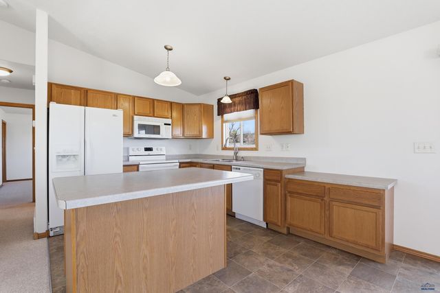 4523 THREE RIVERS DR, Rapid City, SD 57701