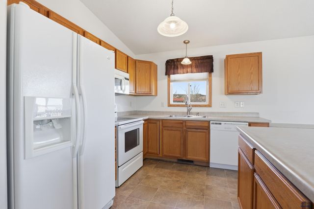 4523 THREE RIVERS DR, Rapid City, SD 57701