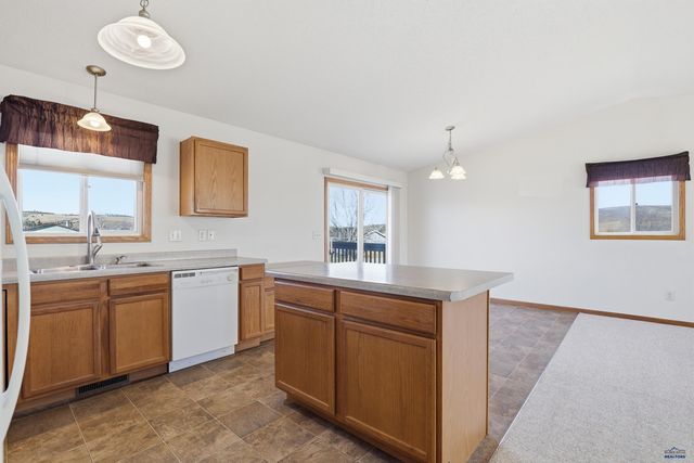 4523 THREE RIVERS DR, Rapid City, SD 57701