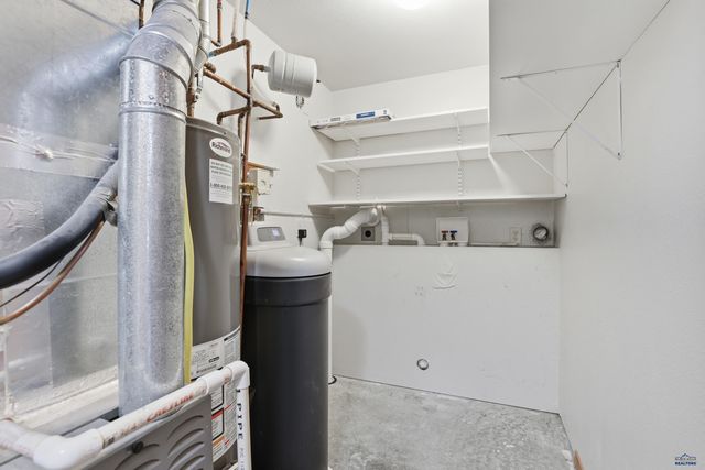 4523 THREE RIVERS DR, Rapid City, SD 57701