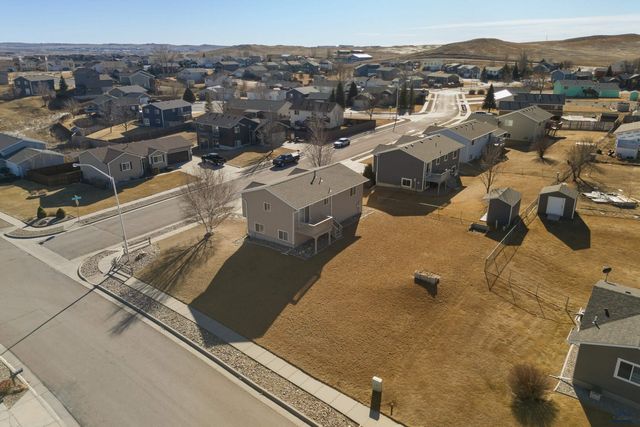 4523 THREE RIVERS DR, Rapid City, SD 57701