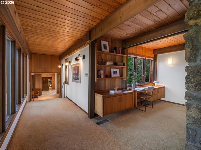 3012 Sw 55TH Dr, Portland, OR 97221