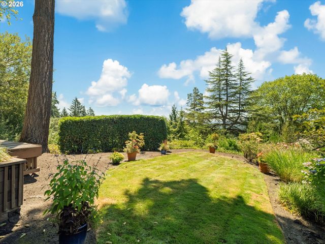 3012 Sw 55TH Dr, Portland, OR 97221