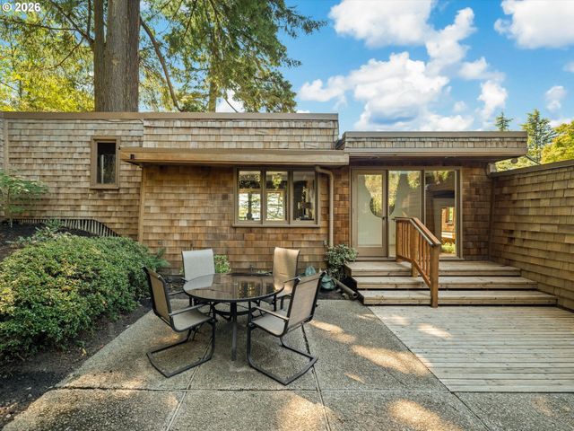 3012 Sw 55TH Dr, Portland, OR 97221