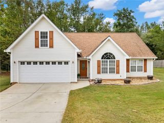 330 Joshua Way, Hoschton, GA 30548