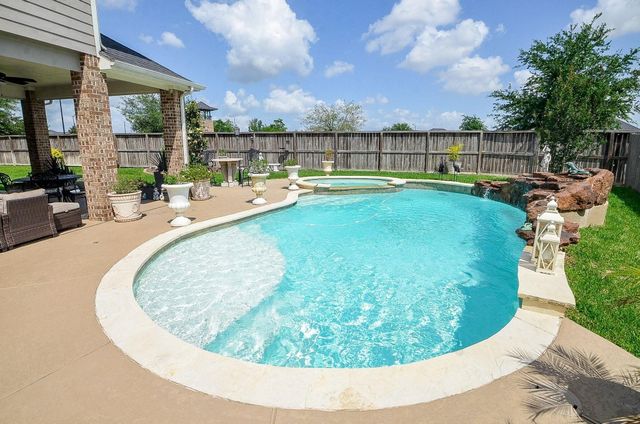 31326 Paddocks Drive, Fulshear, TX 77441