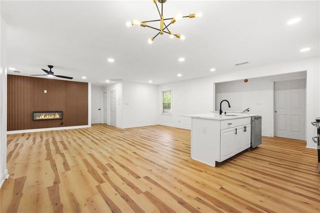 766 Pegg SW Road, Atlanta, GA 30315