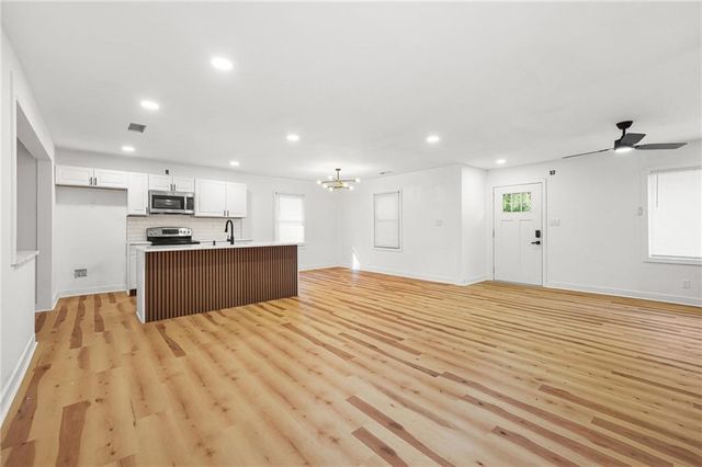 766 Pegg SW Road, Atlanta, GA 30315