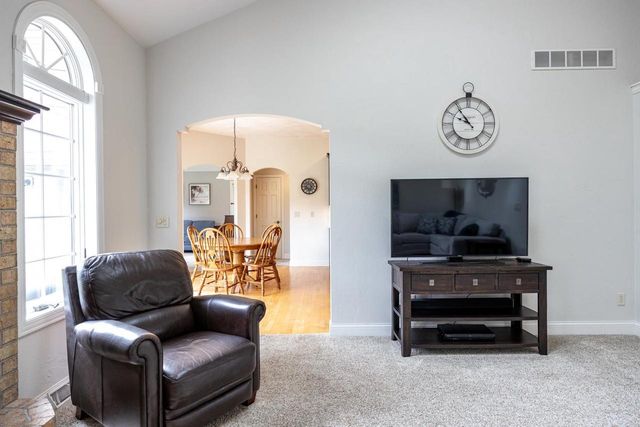 N4326 RED LEAF DRIVE, Appleton, WI 54913