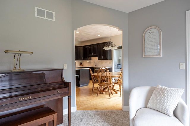 N4326 RED LEAF DRIVE, Appleton, WI 54913