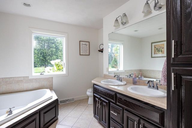 N4326 RED LEAF DRIVE, Appleton, WI 54913