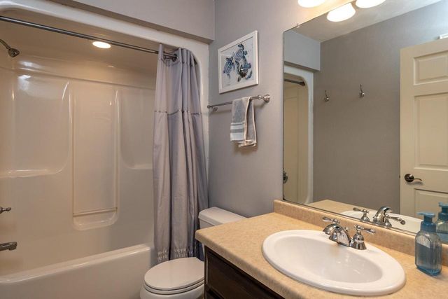 N4326 RED LEAF DRIVE, Appleton, WI 54913