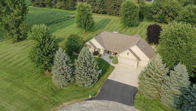 N4326 RED LEAF DRIVE, Appleton, WI 54913