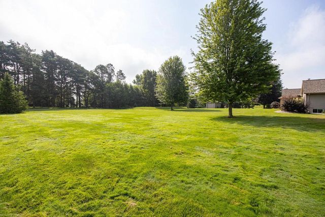 N4326 RED LEAF DRIVE, Appleton, WI 54913
