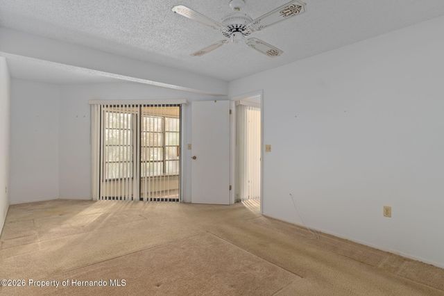 9474 Nakoma Way, Weeki Wachee, FL 34613