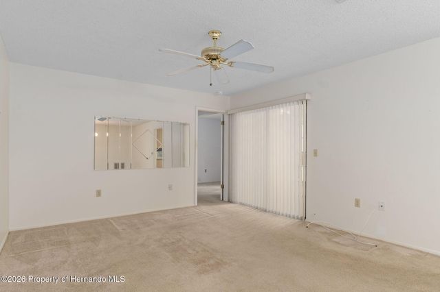 9474 Nakoma Way, Weeki Wachee, FL 34613