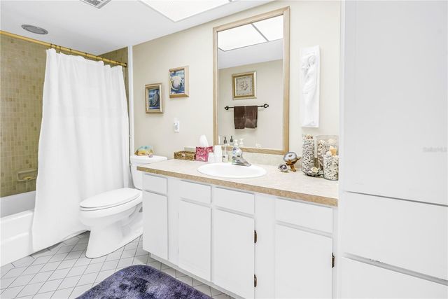 5220 BRITTANY DRIVE S 1204, St Petersburg, FL 33715