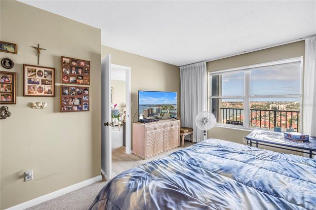 5220 BRITTANY DRIVE S 1204, St Petersburg, FL 33715