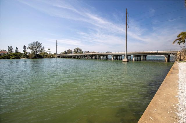 5220 BRITTANY DRIVE S 1204, St Petersburg, FL 33715