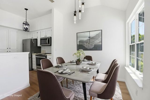 1920 Vista Cay, San Mateo, CA 94404