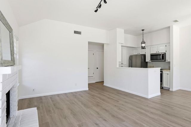 1920 Vista Cay, San Mateo, CA 94404