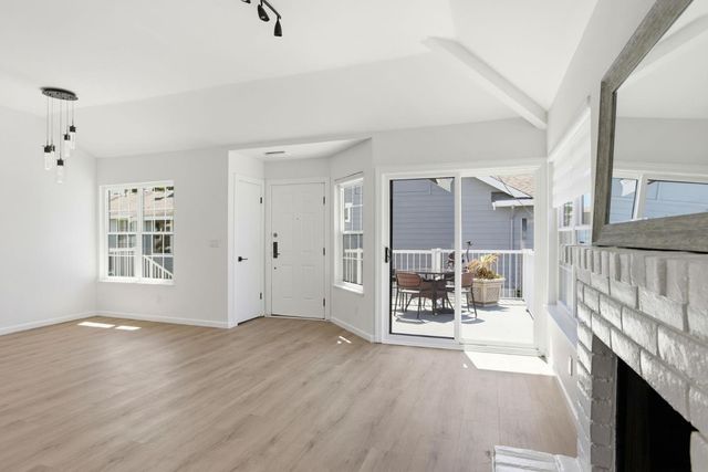 1920 Vista Cay, San Mateo, CA 94404