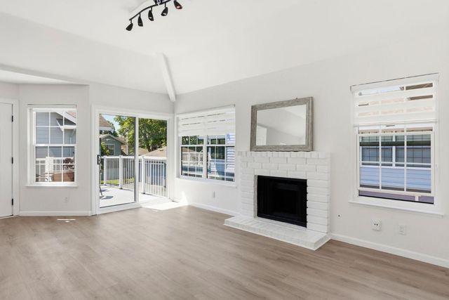1920 Vista Cay, San Mateo, CA 94404