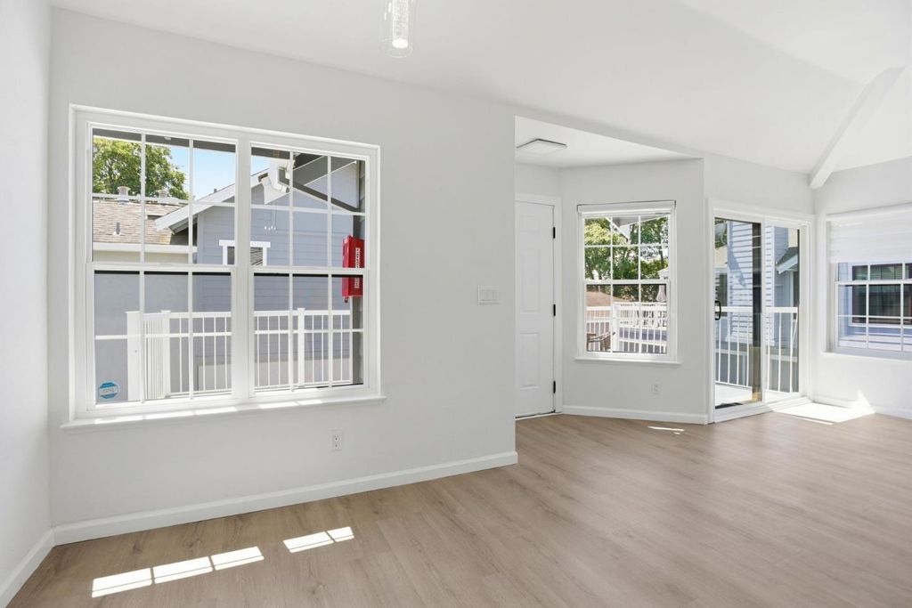 1920 Vista Cay, San Mateo, CA 94404