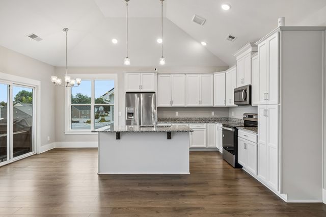 7564 Maggie Dr, Antioch, TN 37013