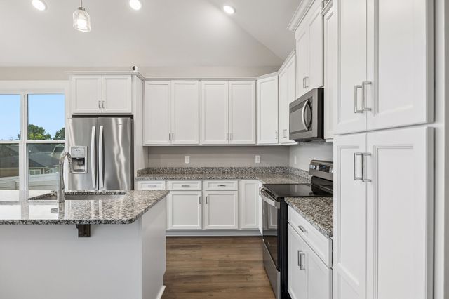 7564 Maggie Dr, Antioch, TN 37013