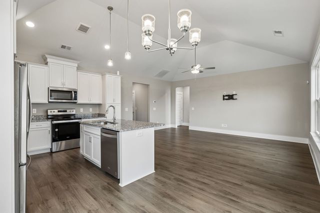 7564 Maggie Dr, Antioch, TN 37013