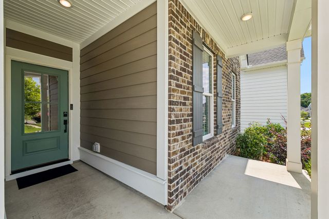 7564 Maggie Dr, Antioch, TN 37013