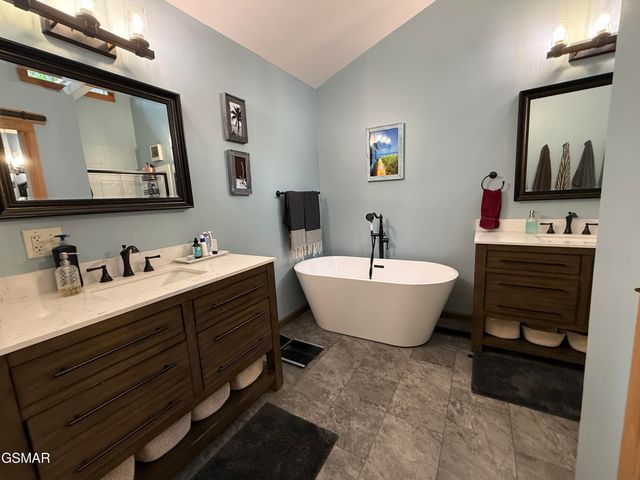 216 Zoder Drive, Gatlinburg, TN 37738