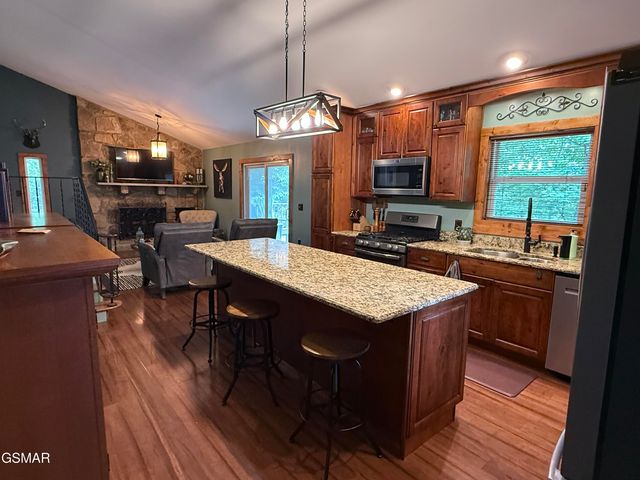 216 Zoder Drive, Gatlinburg, TN 37738