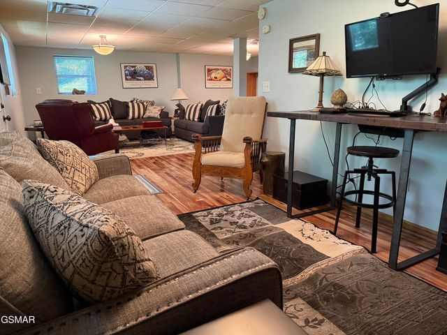 216 Zoder Drive, Gatlinburg, TN 37738