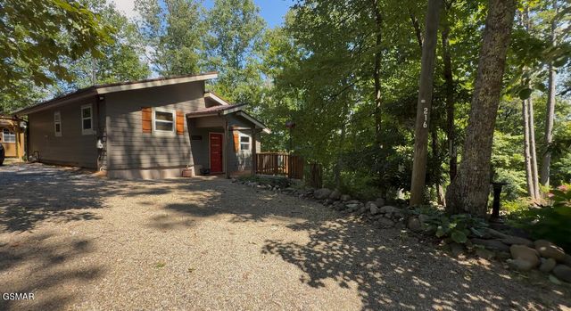 216 Zoder Drive, Gatlinburg, TN 37738