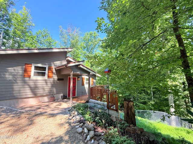 216 Zoder Drive, Gatlinburg, TN 37738