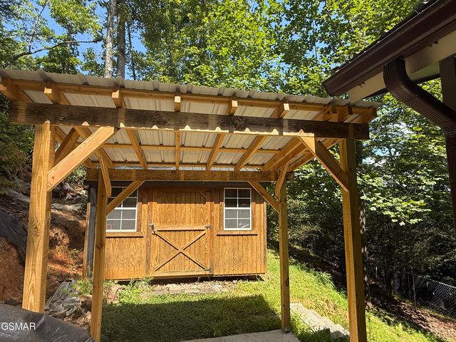 216 Zoder Drive, Gatlinburg, TN 37738