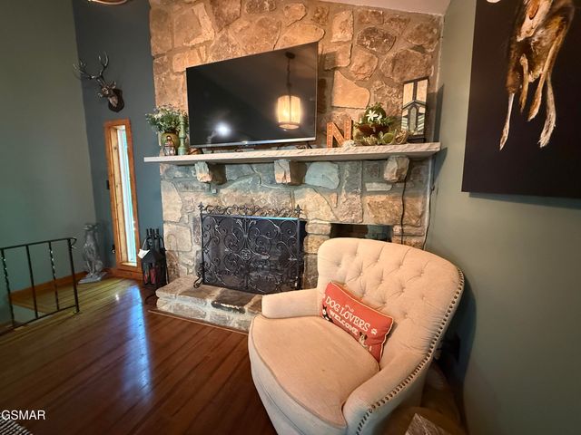 216 Zoder Drive, Gatlinburg, TN 37738