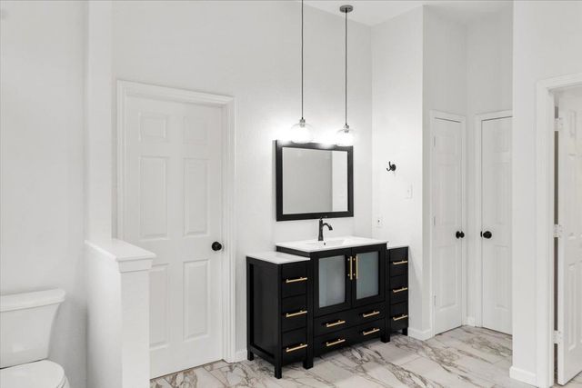 13816 Lake View DR, Austin, TX 78732