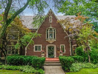 19391 Suffolk Drive, Detroit, MI 48203