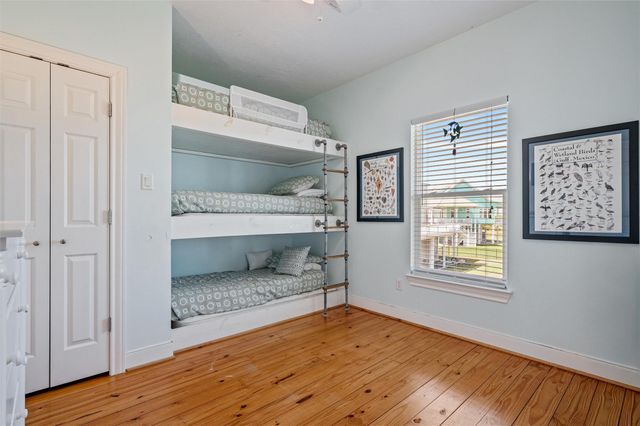 4017 Biscayne Beach Road, Port Bolivar, TX 77650